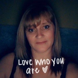 Meet your Posher, Rogia